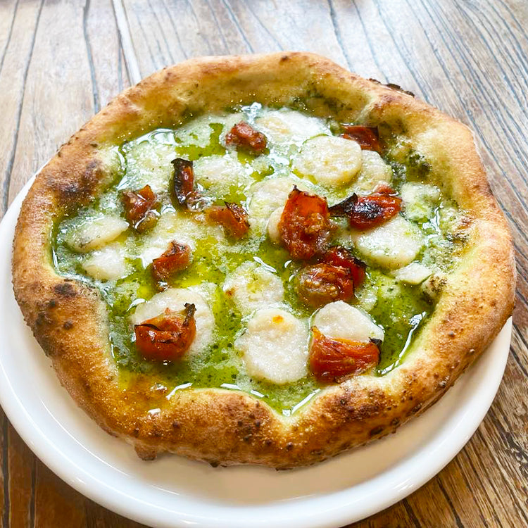 北海道産ホタテピッツァ(ジェノベーゼ)